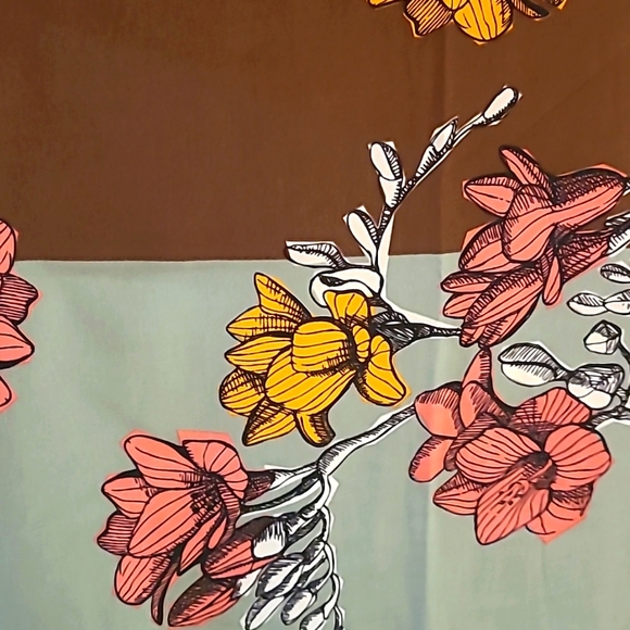 NWT - LuLaRoe Lindsay - Size Medium - Picture 5 of 7